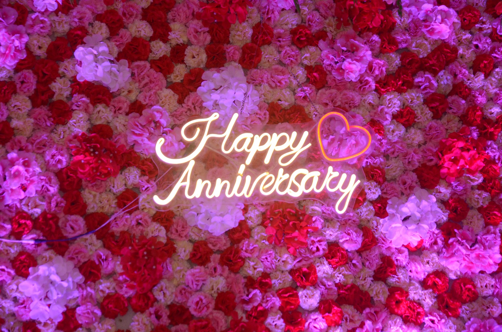 hotel happy anniversary decoration photos