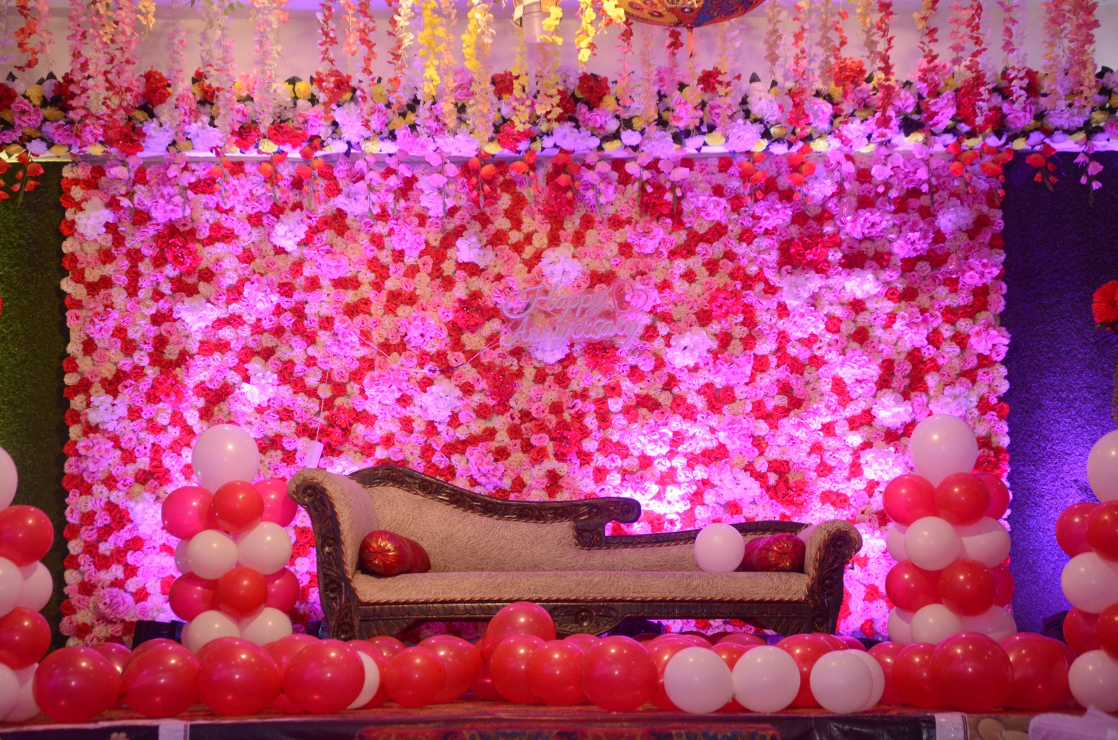 hotel happy anniversary stage